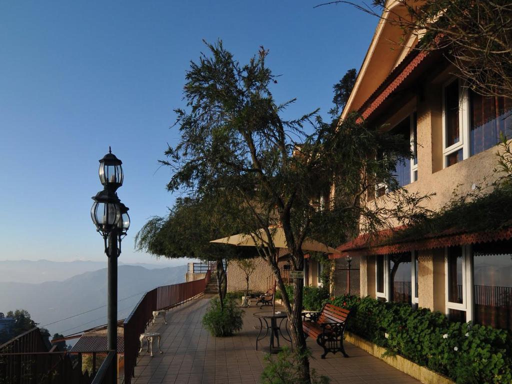 Hotel Club Mahindra Mussoorie Zewnętrze zdjęcie