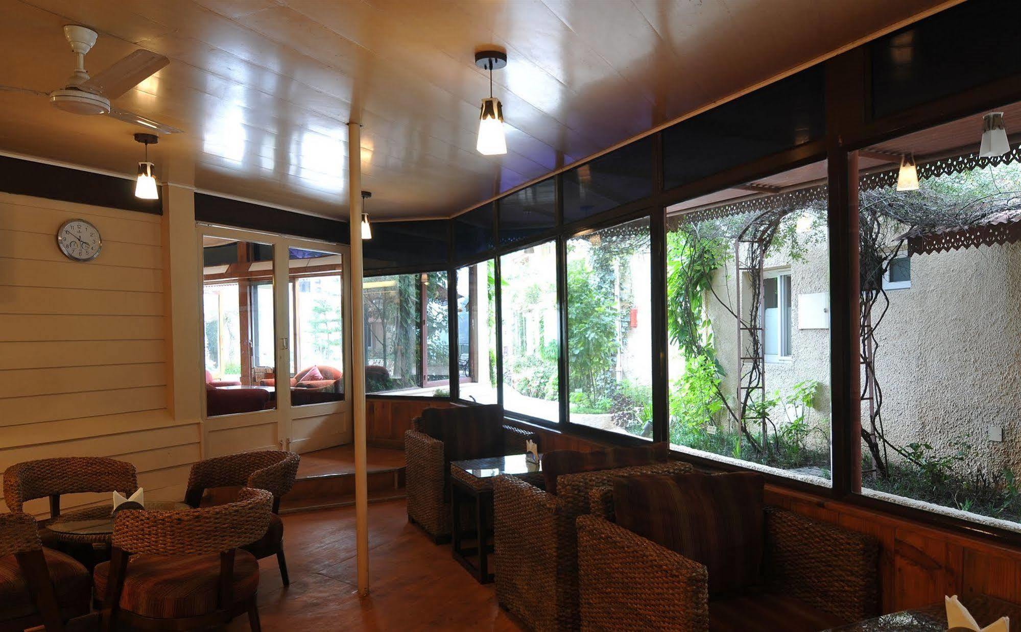 Hotel Club Mahindra Mussoorie Zewnętrze zdjęcie