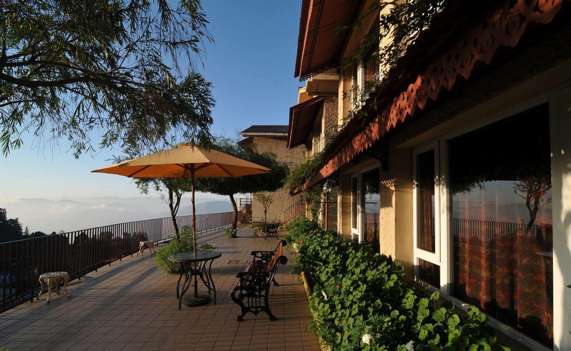 Hotel Club Mahindra Mussoorie Zewnętrze zdjęcie